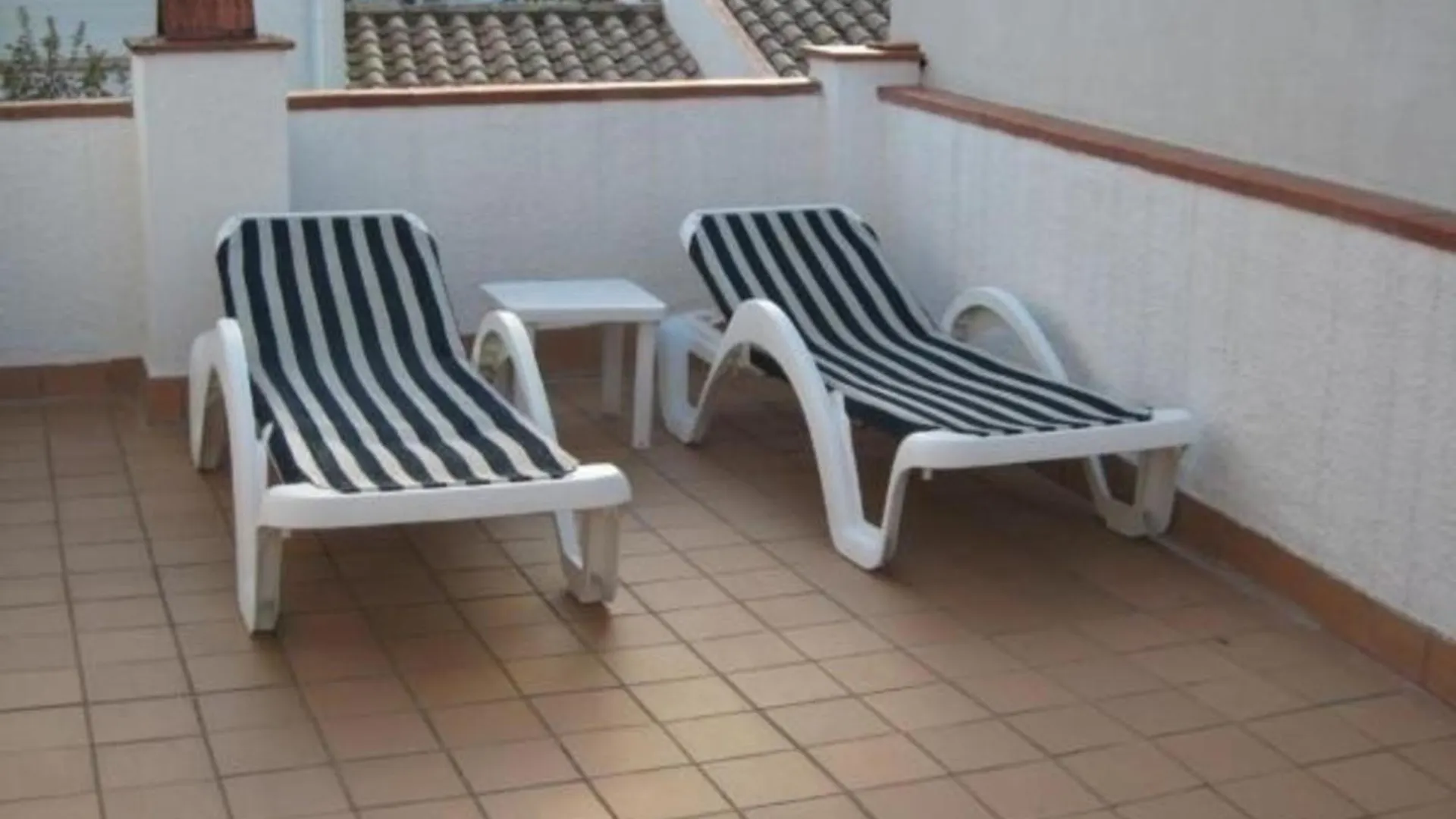Feriehus Ferienhaus In Empuriabrava Mit Grill Spanien