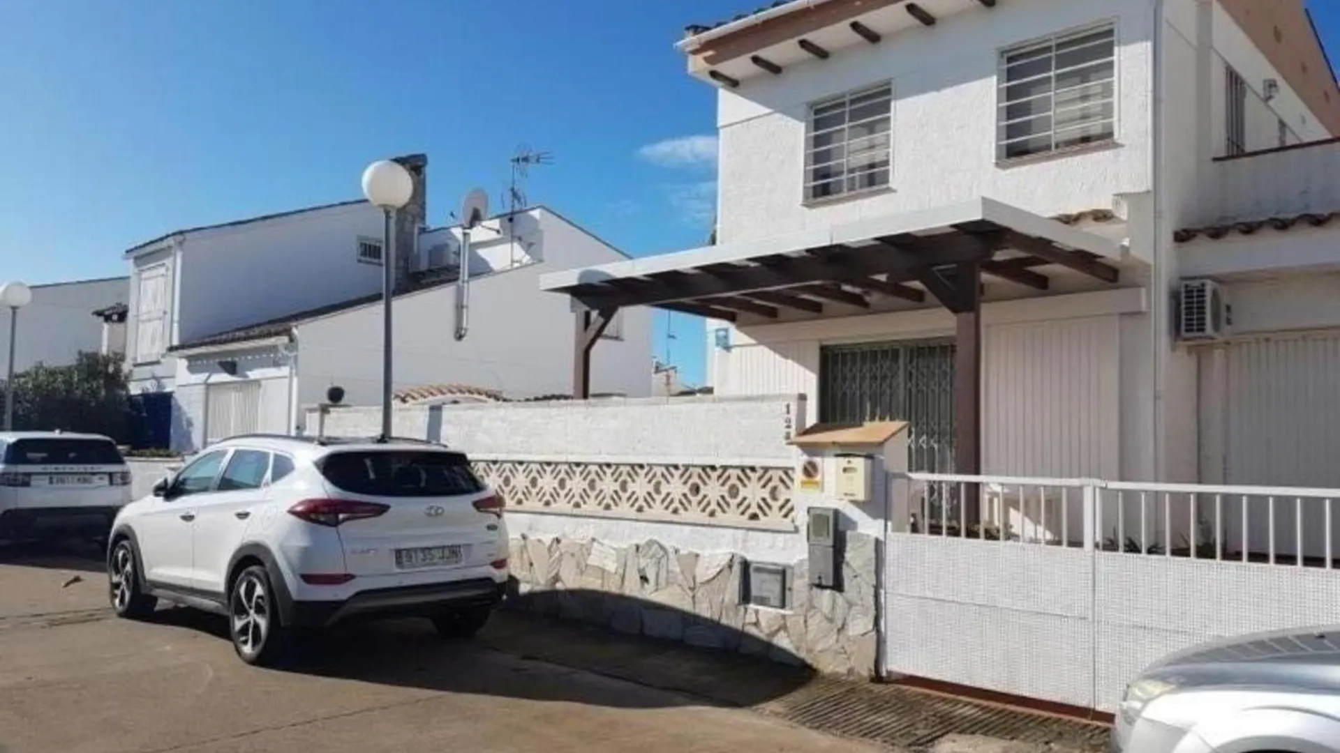 Ferienhaus In Empuriabrava Mit Grill